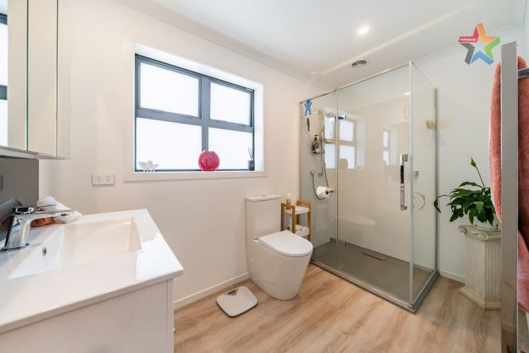 Photo of property in 21 Rodney Street, Waiwhetu, Lower Hutt, 5010