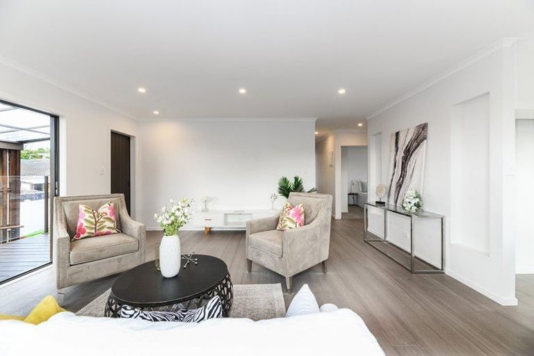 Photo of property in 1/40 Matuhi Rise, Henderson, Auckland, 0612