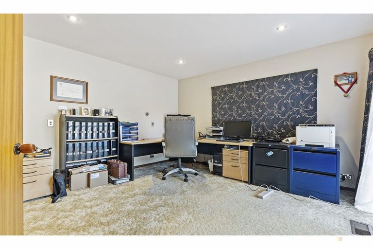 Photo of property in 16 Coulter Place, Geraldine, 7930