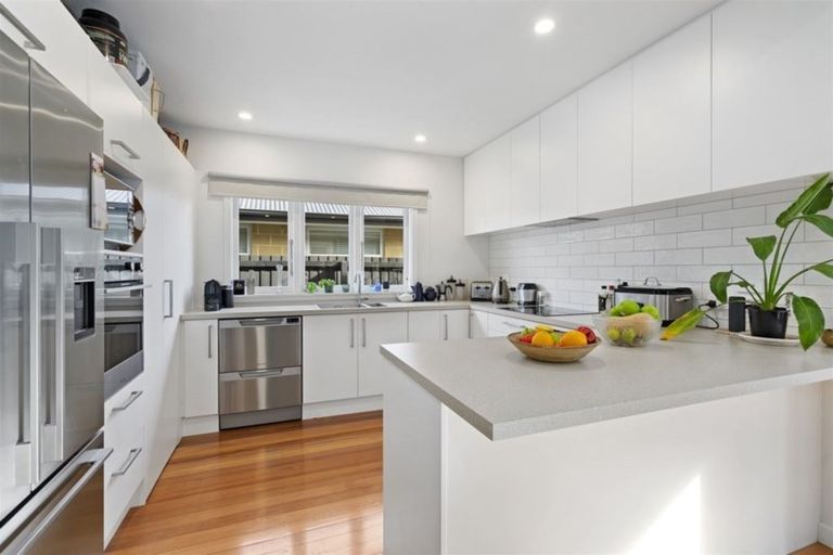 Photo of property in 5 Joyce Crescent, Ilam, Christchurch, 8041