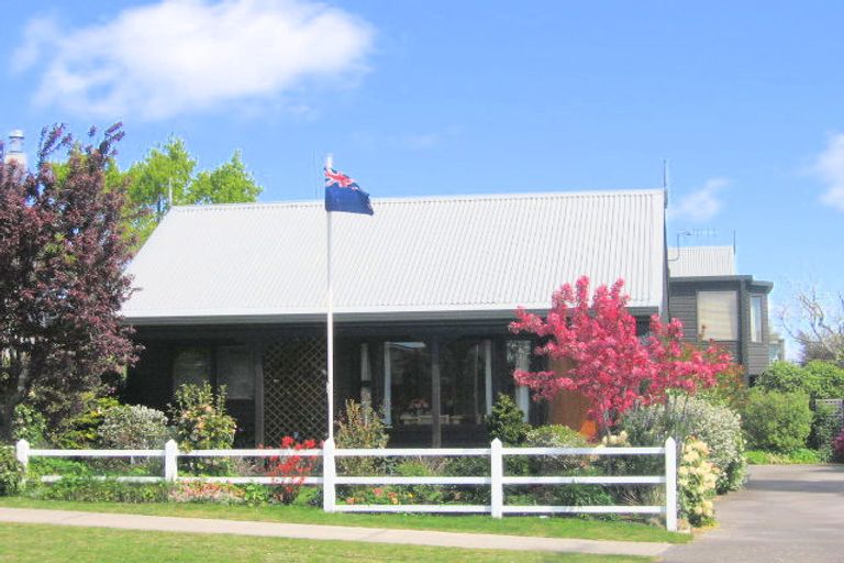 Photo of property in 2/83 Rainbow Drive, Rainbow Point, Taupo, 3330