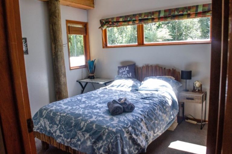 Photo of property in 306 Muhunoa Road East, Ohau, Levin, 5570