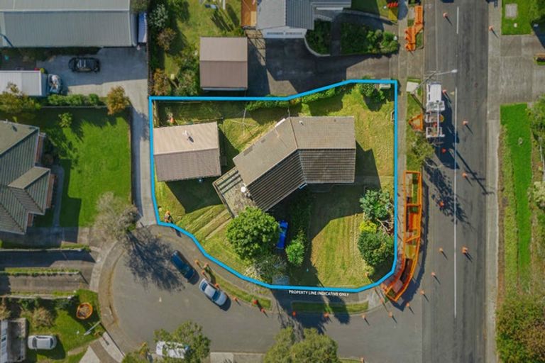 Photo of property in 90 Taylor Road, Mangere Bridge, Auckland, 2022