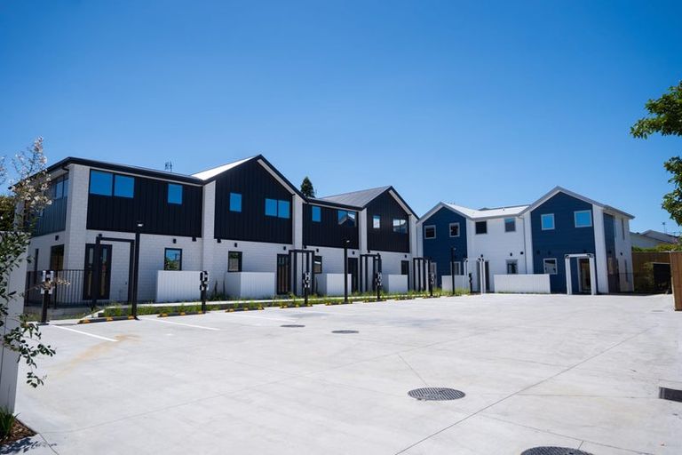 Photo of property in 14/21 Titoki Street, Te Atatu Peninsula, Auckland, 0610