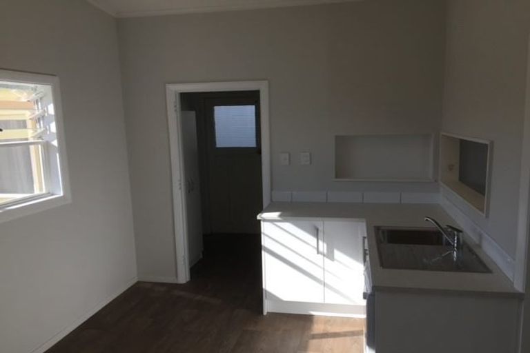 Photo of property in 49 Eatwell Avenue, Paraparaumu Beach, Paraparaumu, 5032