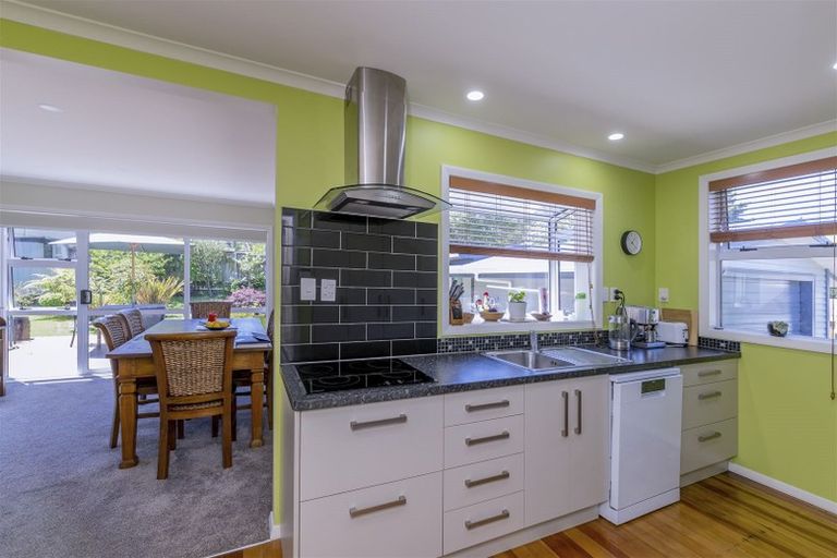 Photo of property in 14 Kawiu Road, Levin, 5510