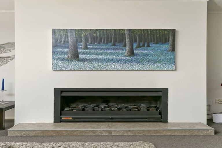 Photo of property in 2/43 Northumberland Avenue, Belmont, Auckland, 0622