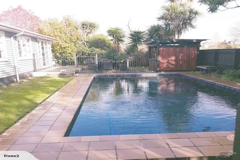 Photo of property in 594 River Road, Fairfield, Hamilton, 3214