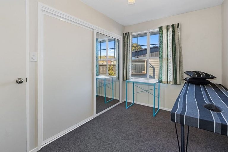 Photo of property in 32 Portman Street, Woolston, Christchurch, 8062