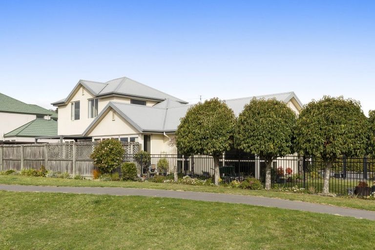 Photo of property in 15 Becmead Drive, Harewood, Christchurch, 8051