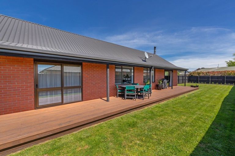 Photo of property in 1/1132 West Coast Road, West Melton, Christchurch, 7676