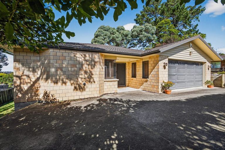 Photo of property in 20b Puketitiro Street, Glen Eden, Auckland, 0602