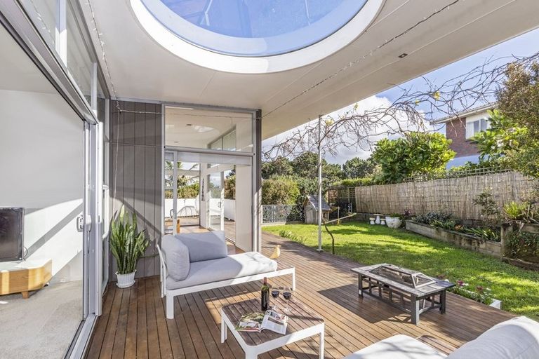 Photo of property in 10d Sunnynook Road, Sunnynook, Auckland, 0620