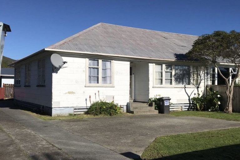 Photo of property in 8 Harris Street, Naenae, Lower Hutt, 5011
