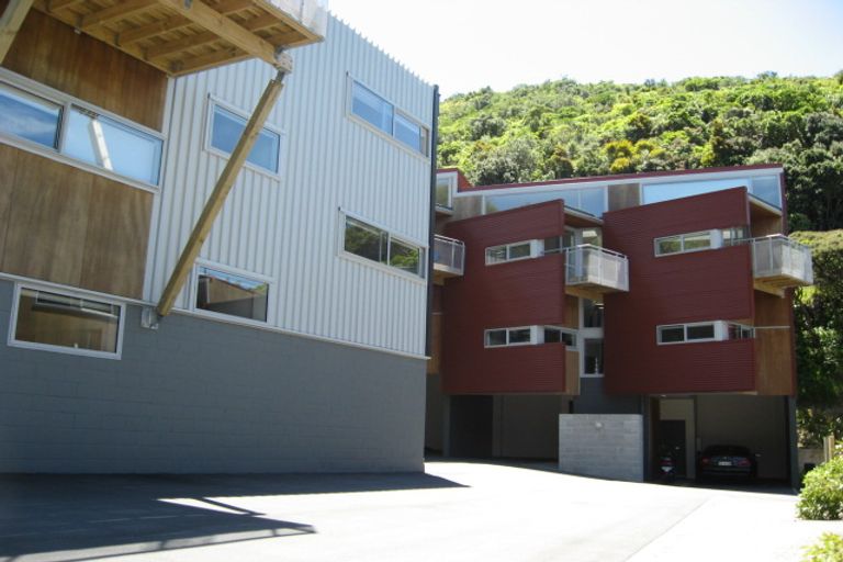 Photo of property in 9/2 Onslow Road, Khandallah, Wellington, 6035