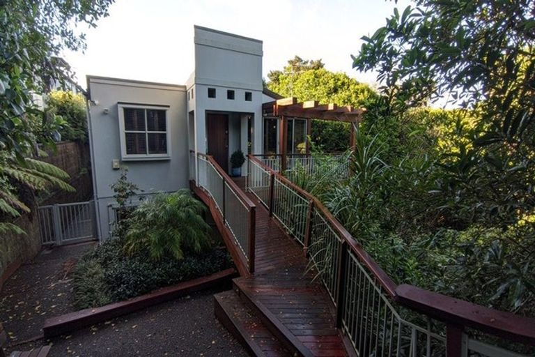 Photo of property in 31a Oban Road, Browns Bay, Auckland, 0630