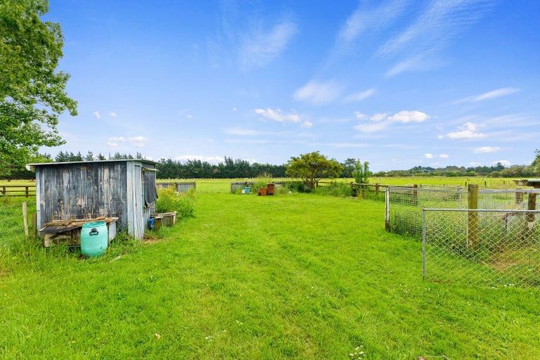 Photo of property in 921 State Highway 1, Te Horo, Otaki, 5581