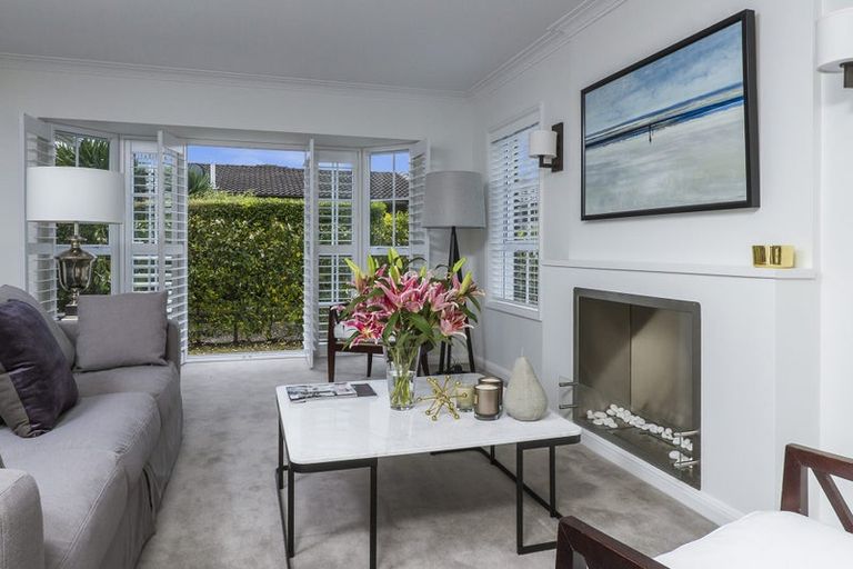 Photo of property in 2/15 Saltburn Road, Milford, Auckland, 0620