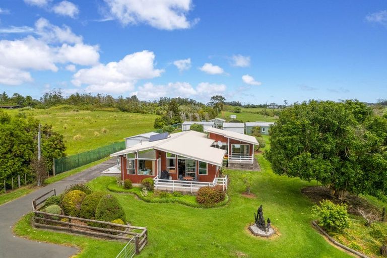 Photo of property in 1003 State Highway 16, Waimauku, 0883