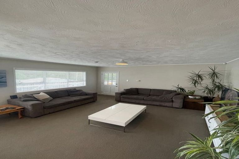 Photo of property in 3 Miro Street, New Lynn, Auckland, 0600