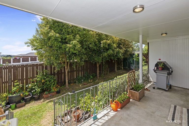 Photo of property in 5/248 Great North Road, Henderson, Auckland, 0612