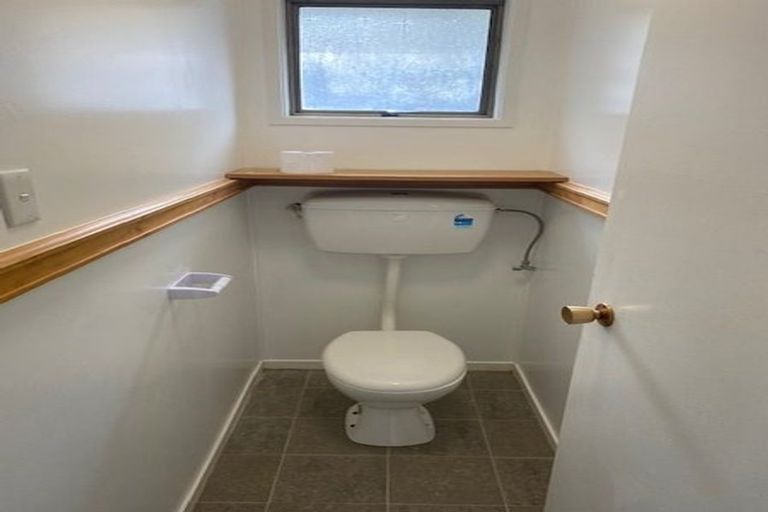 Photo of property in 15 Cottam Grove, Northcross, Auckland, 0632