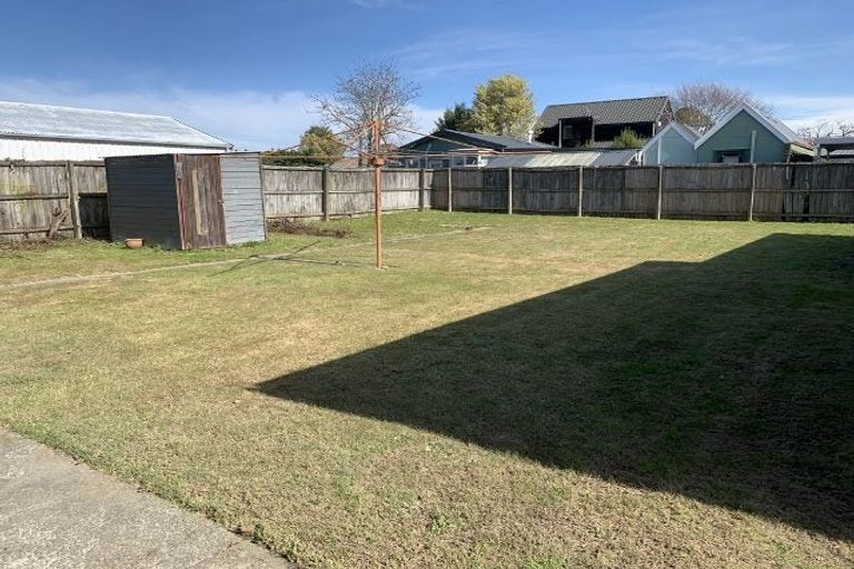 Photo of property in 12 Solway Avenue, Ilam, Christchurch, 8041