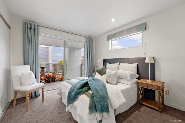 Photo of property in 38a Takutai Avenue, Bucklands Beach, Auckland, 2012