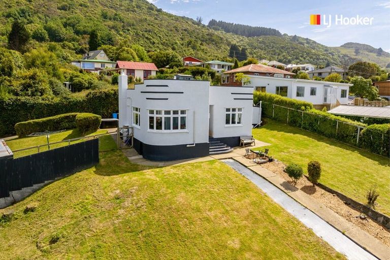 Photo of property in 15 Monowai Road, Ravensbourne, Dunedin, 9022