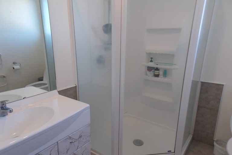 Photo of property in 107 Ashton Fitchett Drive, Brooklyn, Wellington, 6021