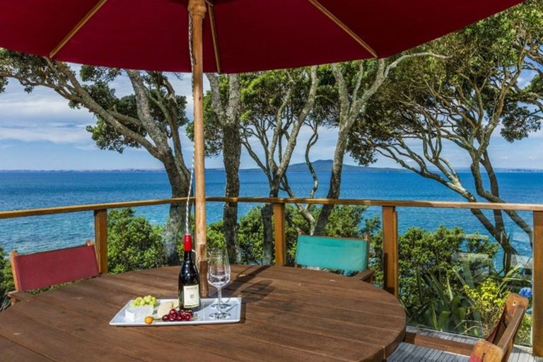Photo of property in 223 Beach Road, Campbells Bay, Auckland, 0630