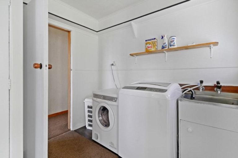 Photo of property in 5 Inverness Road, Western Heights, Rotorua, 3015