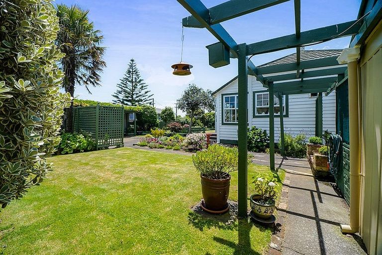 Photo of property in 53 Fantham Street, Hawera, 4610