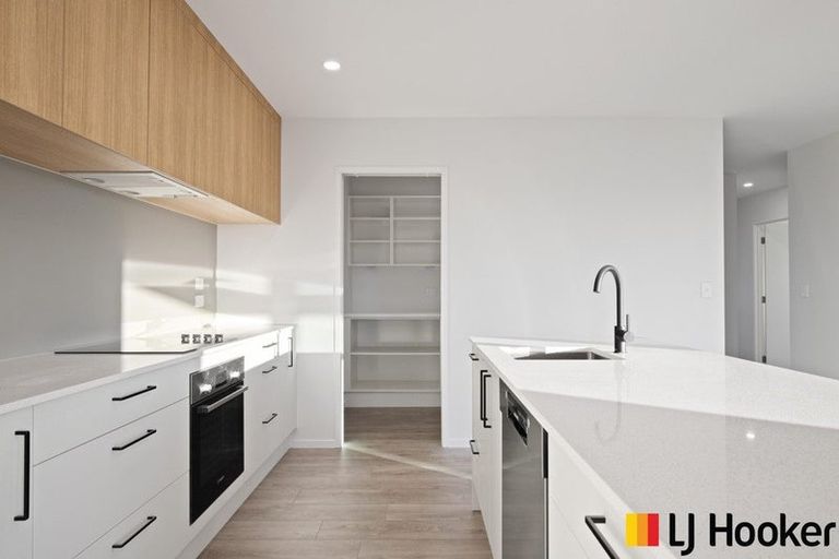 Photo of property in 9 Booker Drive, Tuakau, 2121