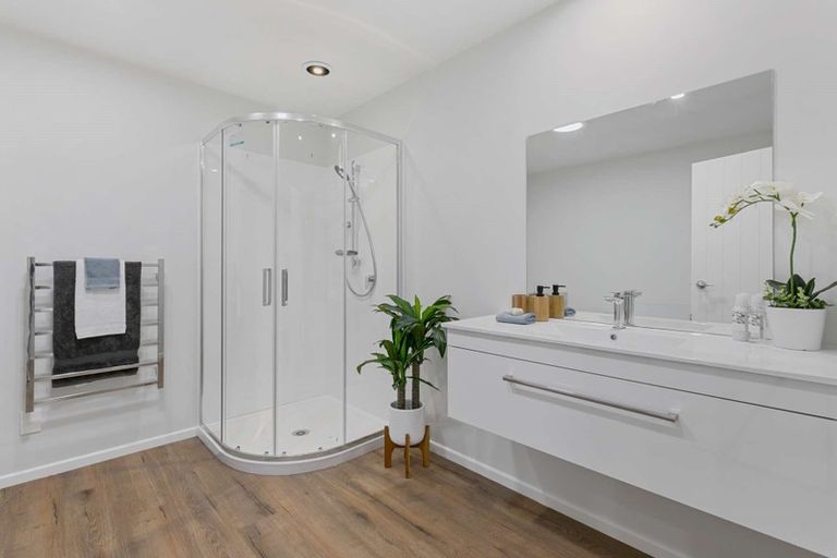 Photo of property in 2 Evan Tasman Lane, Waiuku, 2123