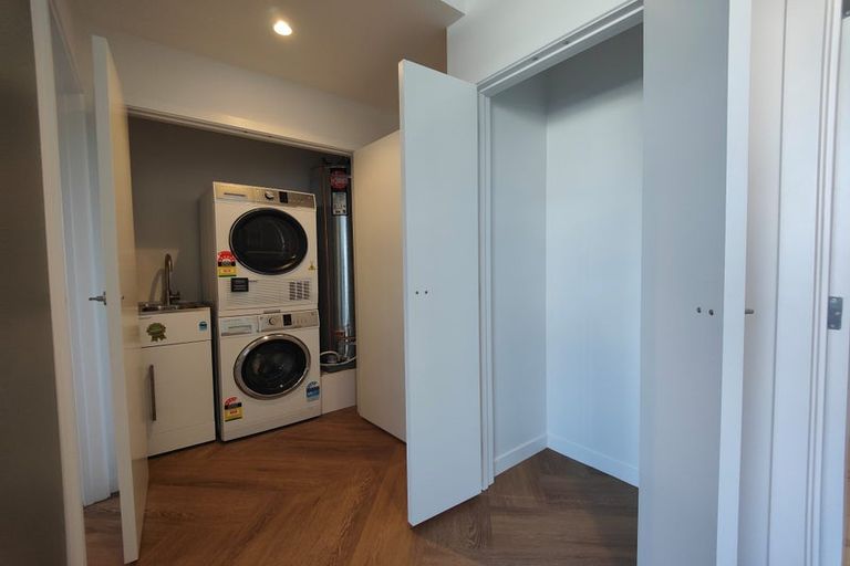 Photo of property in 203/32 Kent Terrace, Mount Victoria, Wellington, 6011