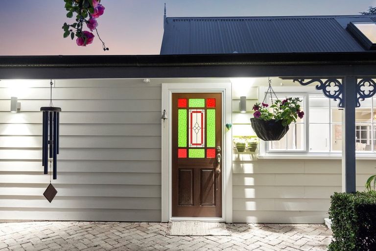 Photo of property in 42 Kayelene Place, Omokoroa, 3114