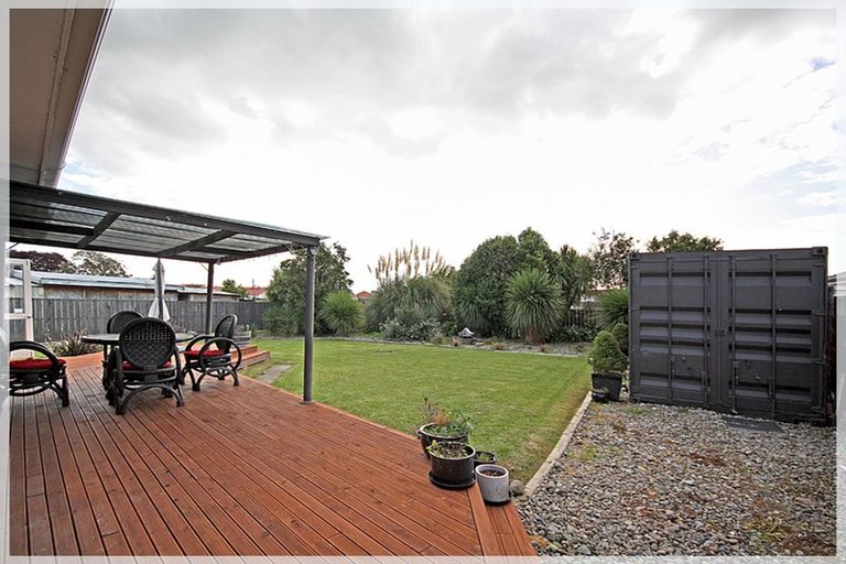 Photo of property in 2 Ngaire Street, Longburn, Palmerston North, 4412
