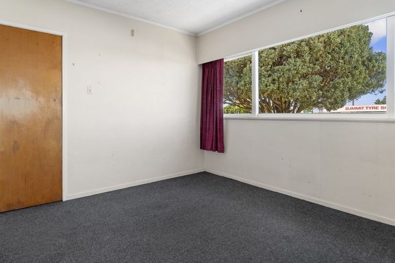 Photo of property in 2 Bellevue Road, Brookfield, Tauranga, 3110