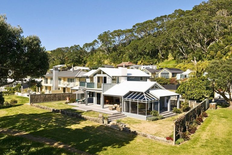 Photo of property in 165 Pohutukawa Avenue, Ohope, 3121