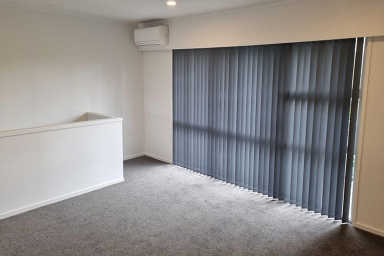 Photo of property in 1/15a Oates Road, Glen Eden, Auckland, 0602