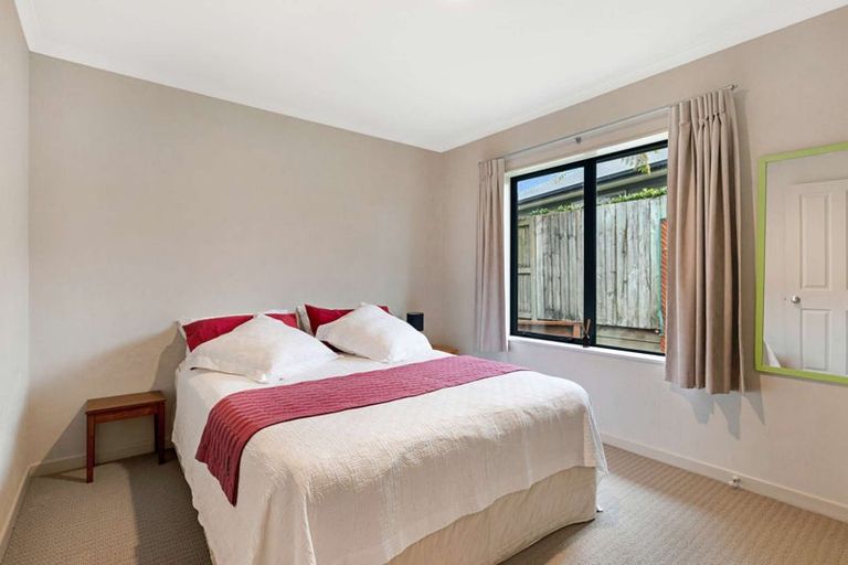 Photo of property in 9 Devoy Drive, Owhata, Rotorua, 3010