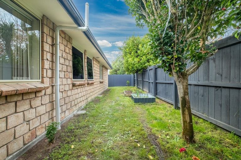 Photo of property in 19a Clevedon Road, Papakura, 2110
