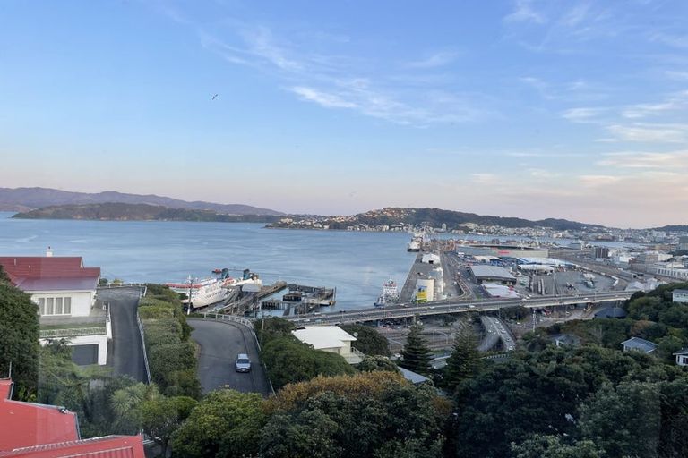 Photo of property in 123 Barnard Street, Wadestown, Wellington, 6012