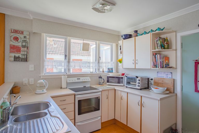 Photo of property in 10 Saint George Street, Watlington, Timaru, 7910