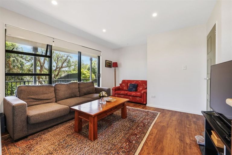 Photo of property in 31 Cannon Hill Crescent, Mount Pleasant, Christchurch, 8081