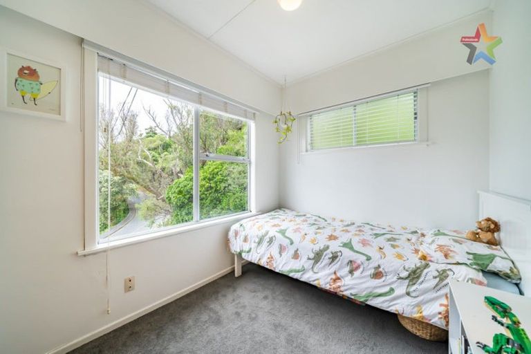 Photo of property in 6 Nikau Road, Point Howard, Lower Hutt, 5013