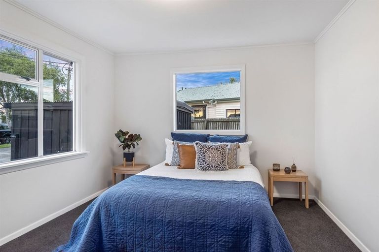 Photo of property in 21 Marriotts Road, North New Brighton, Christchurch, 8083