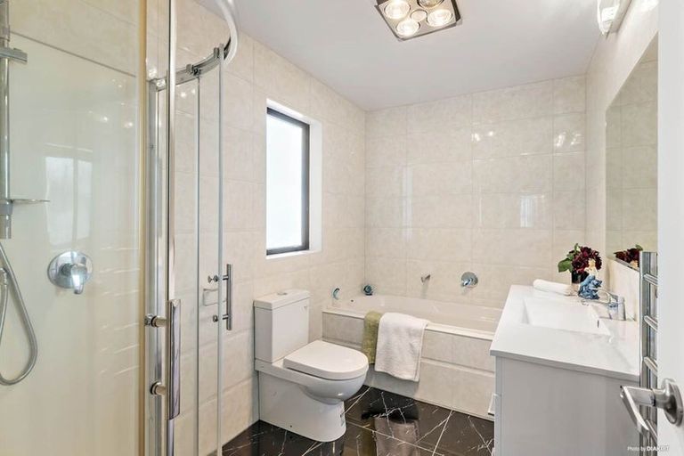 Photo of property in 25 Kereru Rise, Papakura, 2110