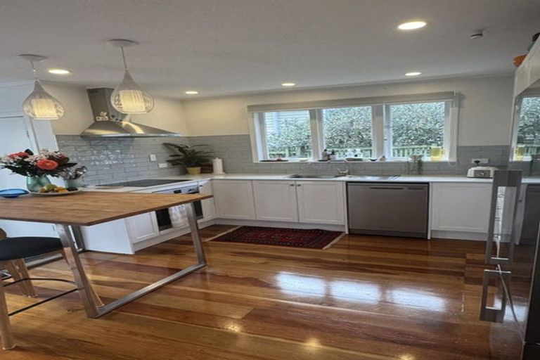 Photo of property in 1/245 Sturges Road, Henderson, Auckland, 0612